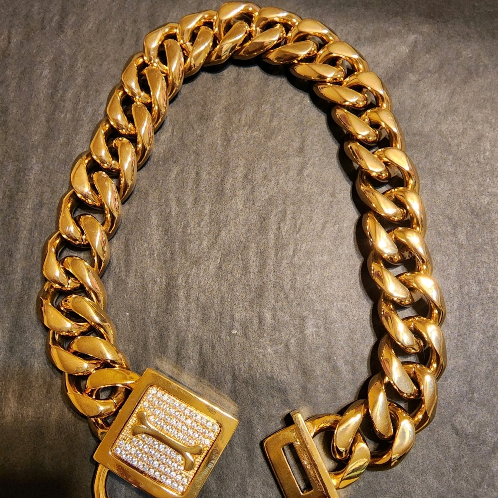 NIB 24kt GP 19" Dog Collar with Beautiful Swarovski Crystals.